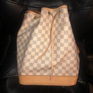 Noe Damier Azur Canvas in Beige